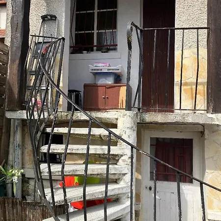 Δωμάτια σε οικογενειακή κατοικία Paris-disney